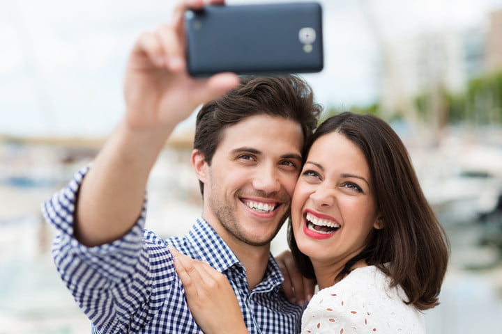 5 Prime Suggestions For Taking Cute Couple Selfies popularpostinng