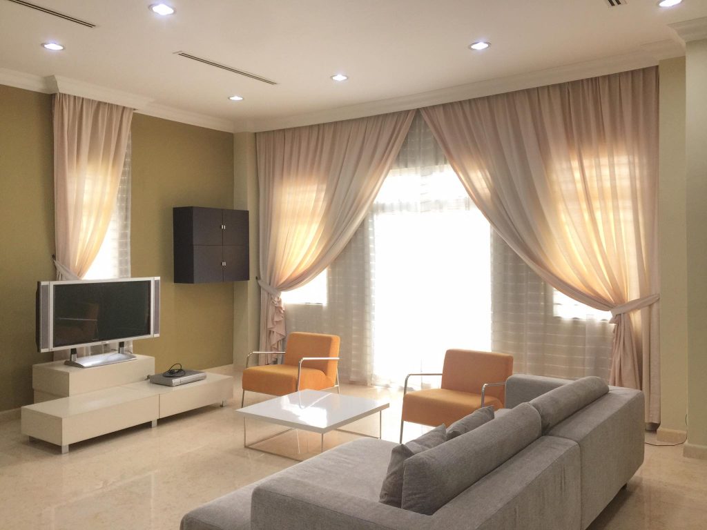 curtains in dubai