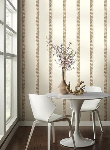 Give your walls a glamorous look with white wallpaper