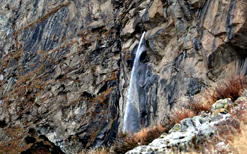 Vasudhara Waterfall, Badrinath