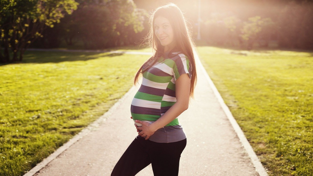 Right-Fit Maternity Clothes