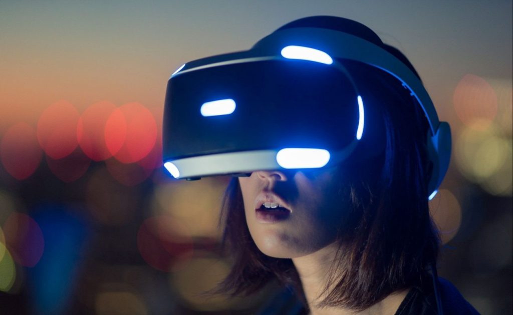woman wearing ar device for education purpose