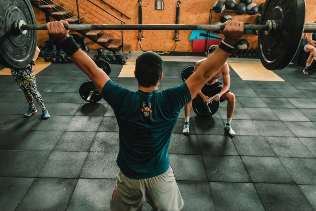 how to become a gym trainer