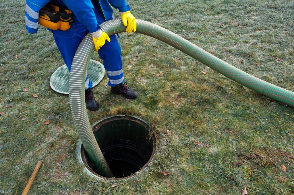 pump septic tank